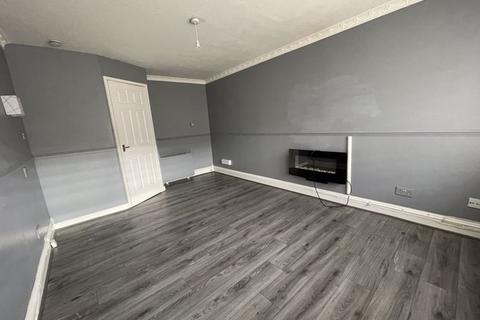 3 bedroom apartment to rent, Rothes Drive, Summerston, Glasgow