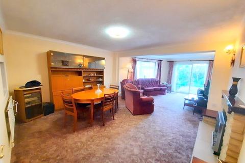 108 Tachbrook Road, Feltham, TW14 9NX