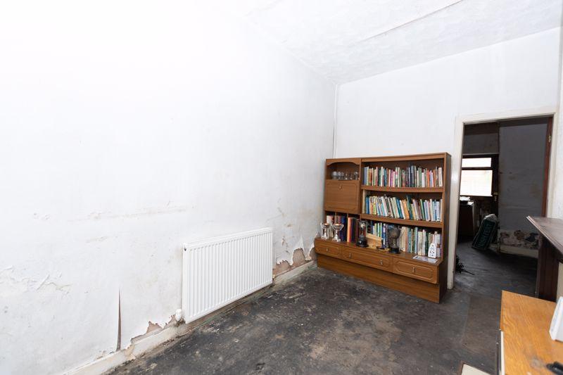 Shakerley Road, Tyldesley M29 8ER 1 bed end of terrace house £70,000