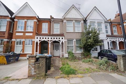 4 bedroom terraced house for sale - Palmerston Crescent, London N13