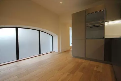 2 bedroom apartment to rent – pohled 2