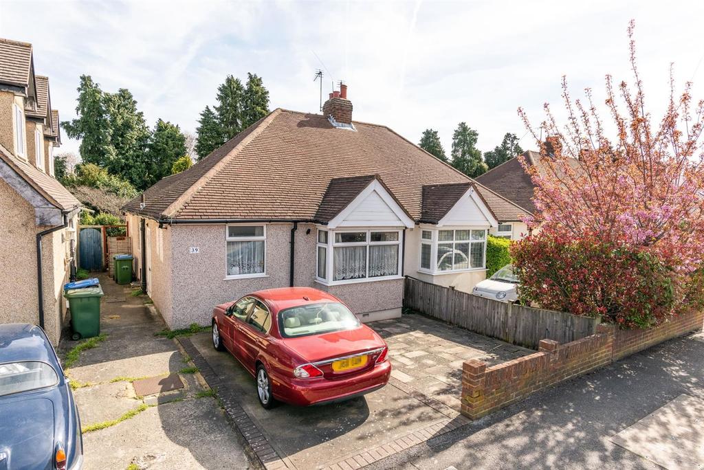Rosemary Avenue, West Molesey 2 bed semidetached bungalow £500,000