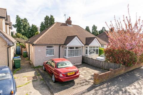 39 Rosemary Avenue, West Molesey, KT8 1QF
