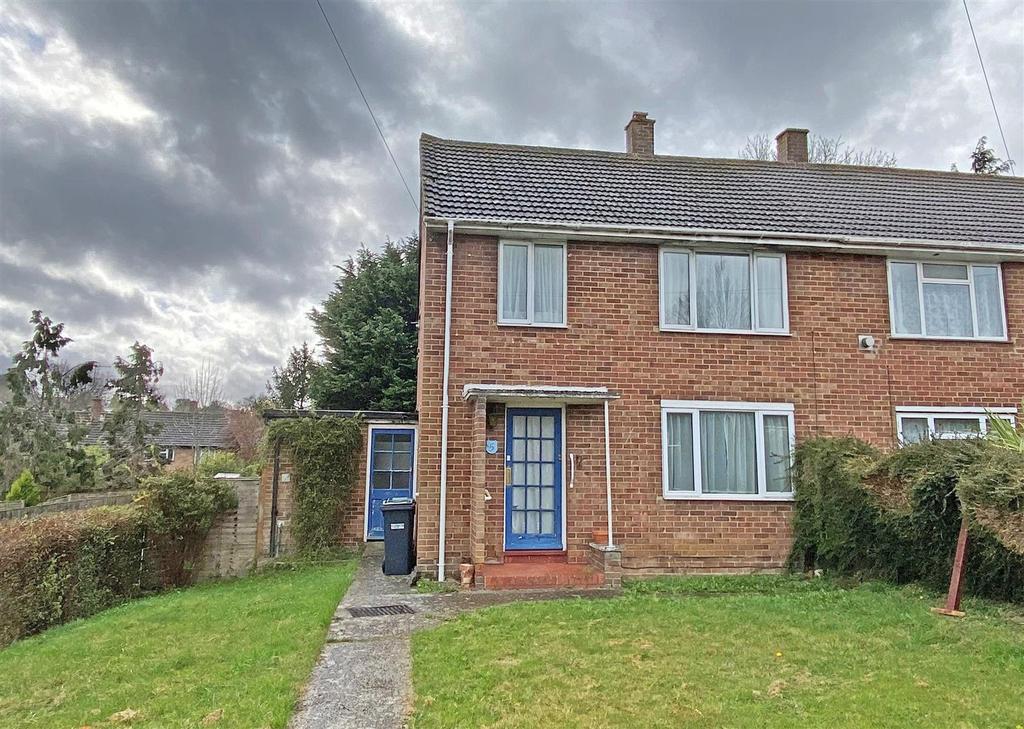 Colman Way, Redhill 3 bed semidetached house £425,000