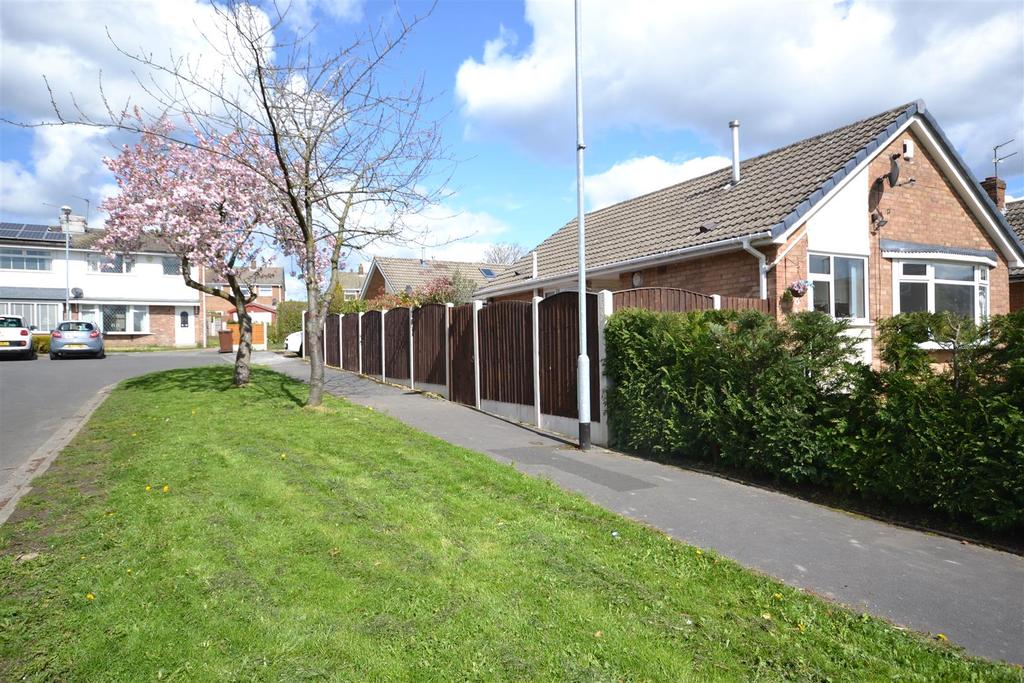 8richmondway SIDEVIEW.JPG