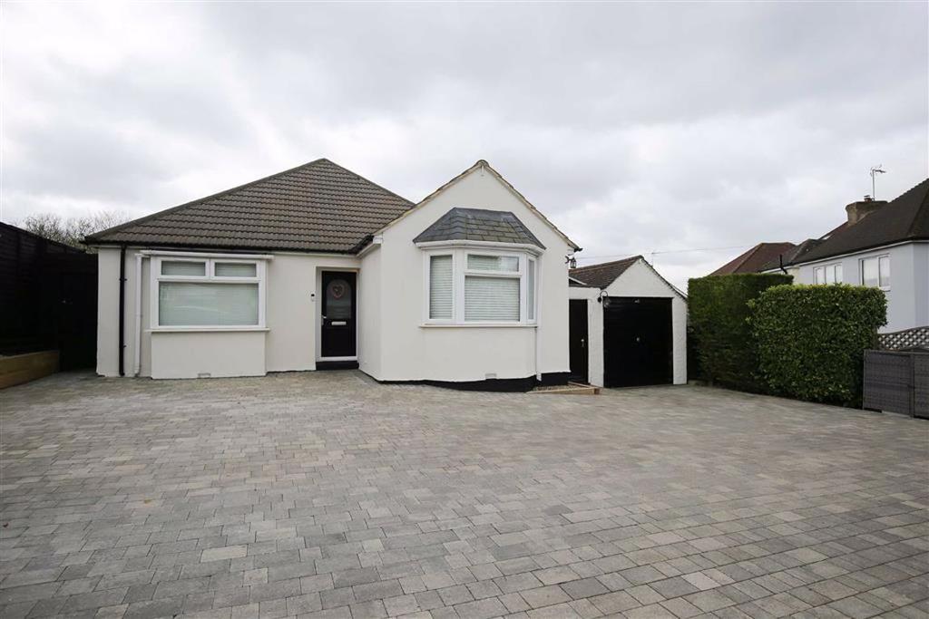 Kemsing, Sevenoaks, Kent 3 bed detached bungalow £750,000