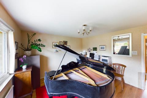 58 Billing Road, Brafield On The Green, Northampton, NN7 1BL