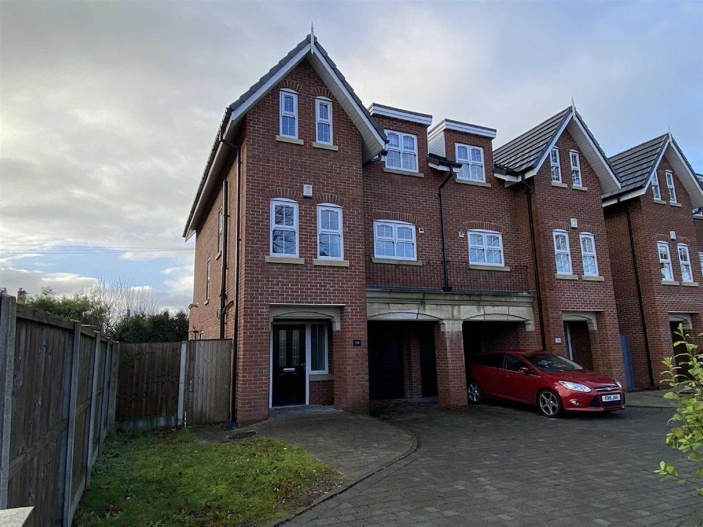 Park Road, Timperley 4 bed semidetached house £2,300 pcm (£531 pw)