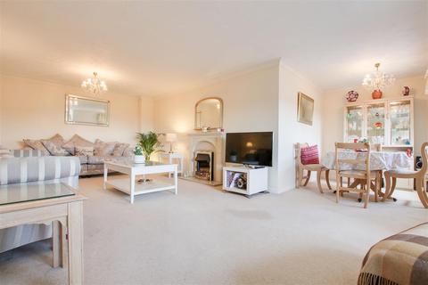 2 bedroom retirement property for sale - Cliff Richard, High Street, Cheshunt