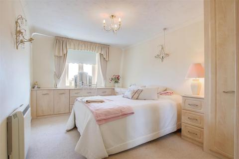 2 bedroom retirement property for sale - Cliff Richard, High Street, Cheshunt