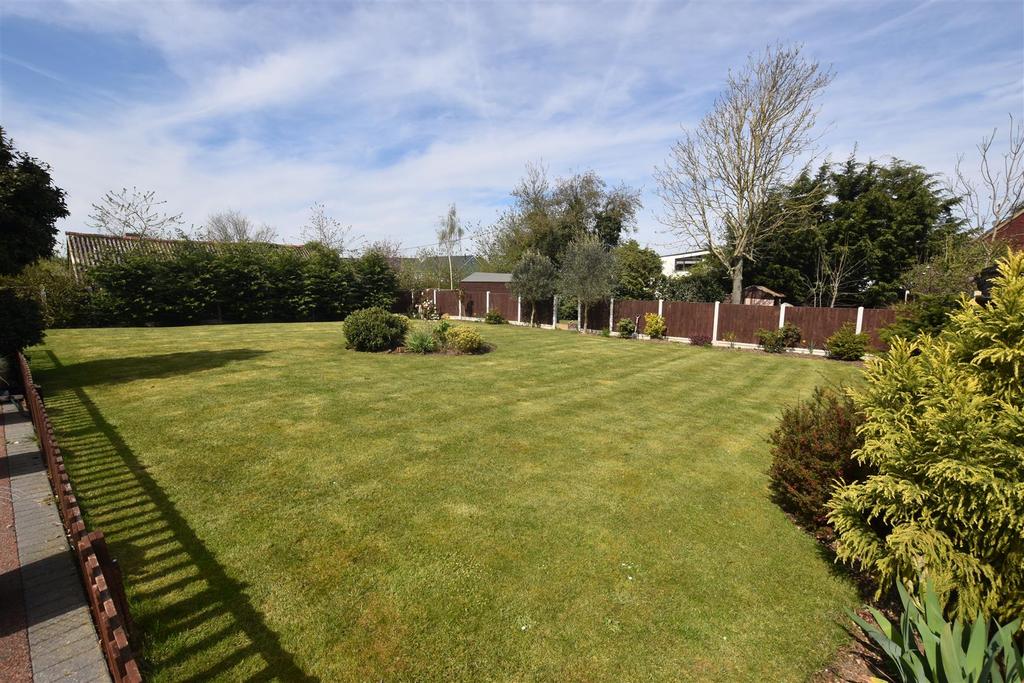 Houses For Sale In Imperial Avenue Maylandsea Essex at Jennifer Hayes blog