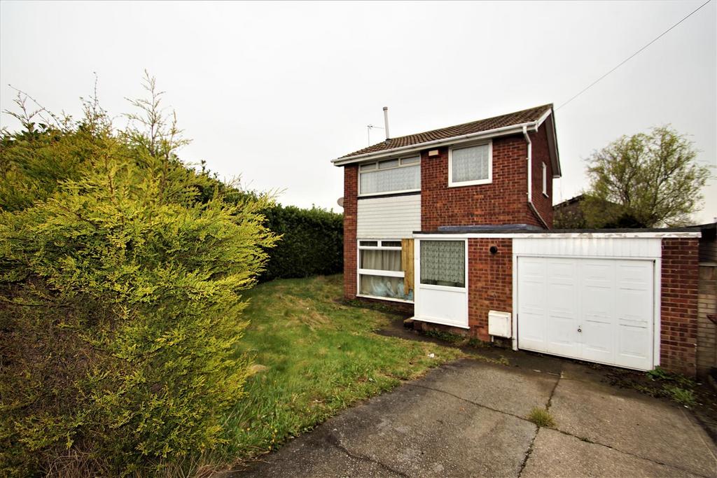 Selby Road, Leeds 3 bed detached house for sale £265,000