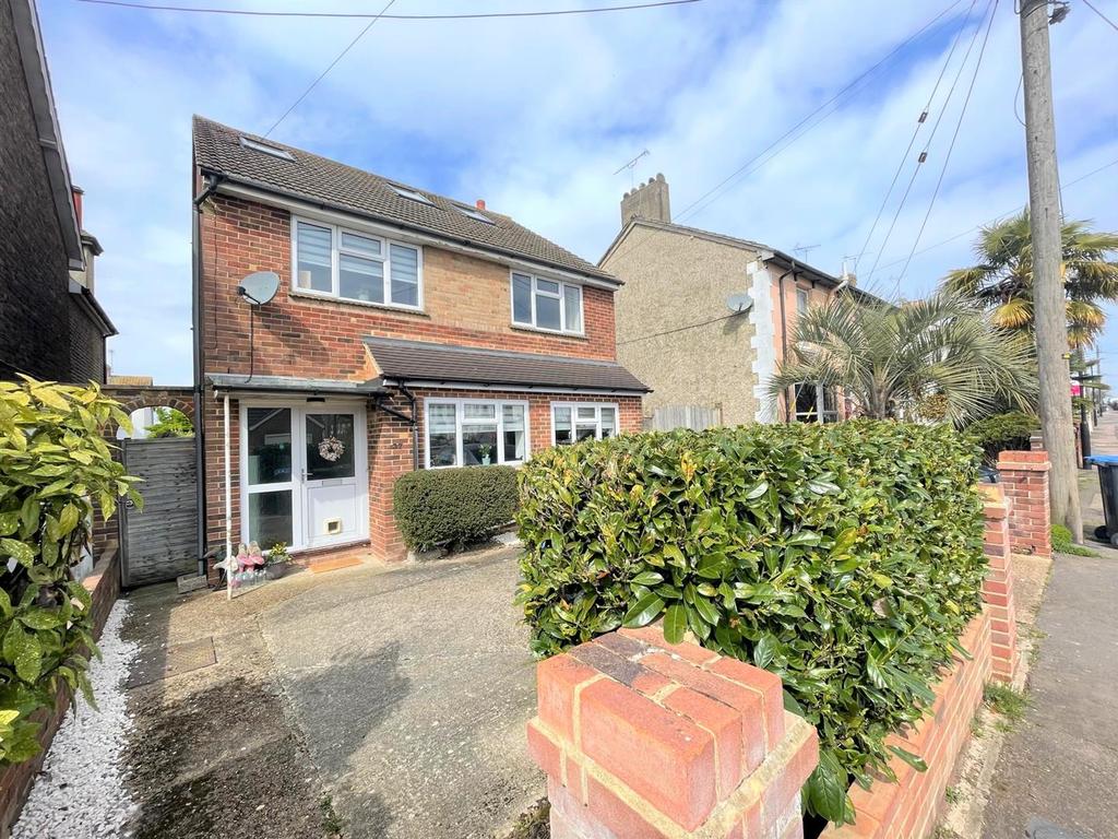 Fairfield Road, Burgess Hill 4 bed detached house £550,000