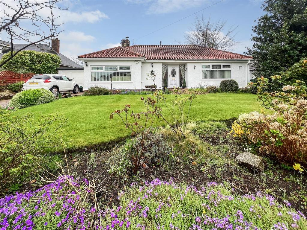 Border Road, Heswall, Wirral 2 bed bungalow £489,950