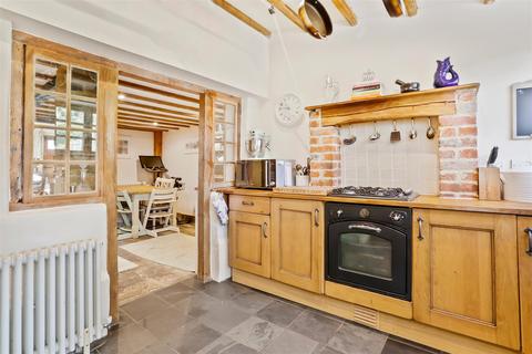 19 The Green, Wallington, SM6 7AU