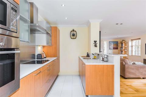 3 bedroom apartment to rent - West Heath Avenue, Golders Green NW11