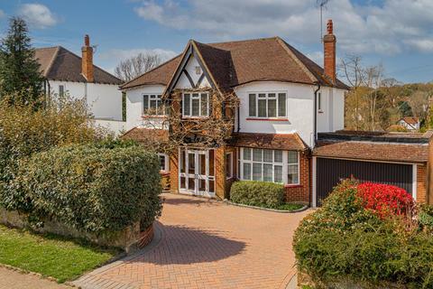 23 Hambledon Hill, Epsom, KT18 7BZ