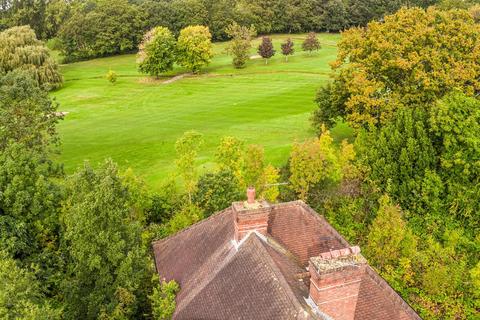14 Brook Gardens, Kingston Upon Thames, KT2 7ET