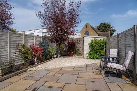 2 Rye Walk, Herne Bay, CT6 7XD