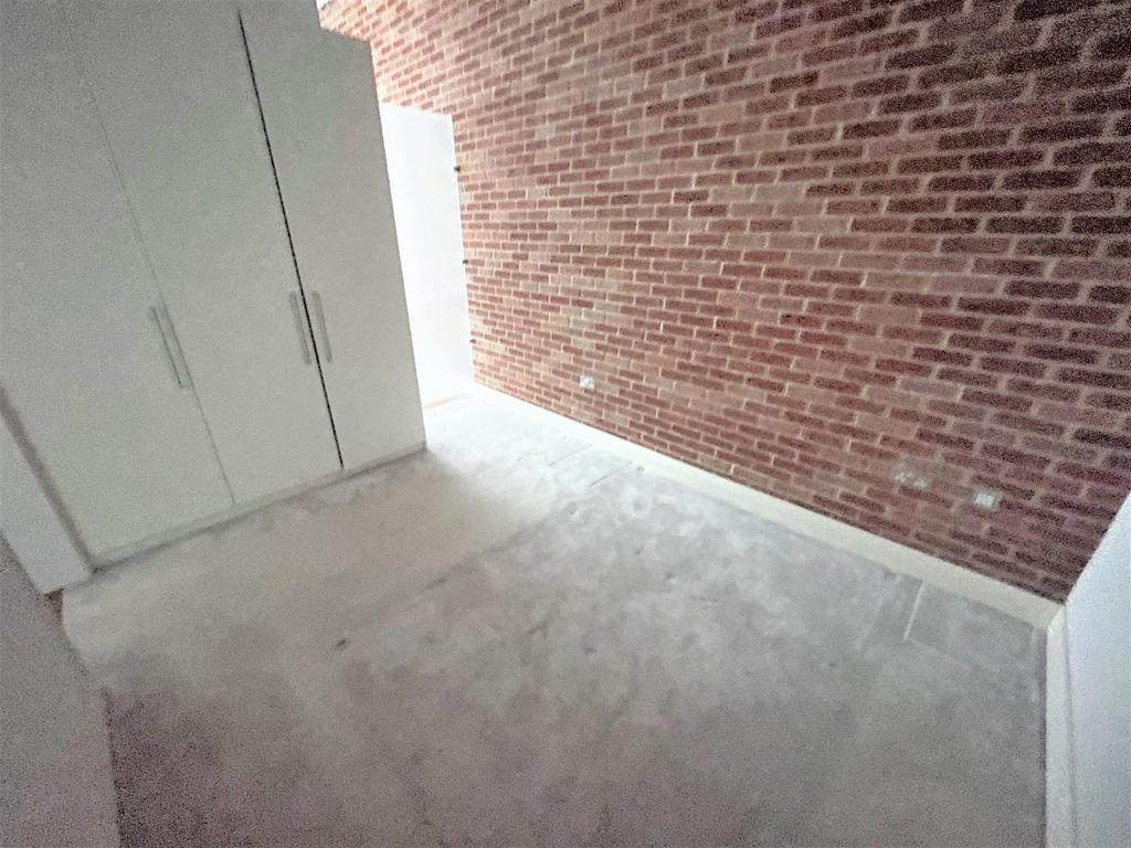 BED 1.jpg
