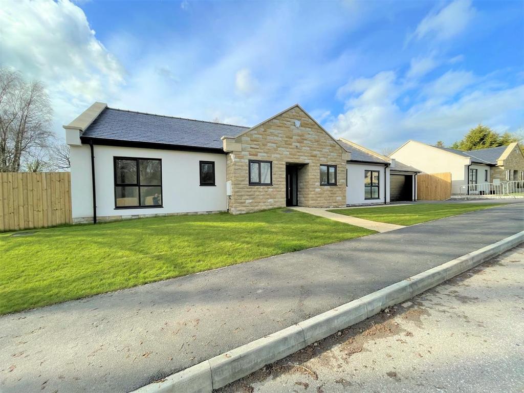 Stonewater Court, Barrow, Ribble Valley 3 bed detached bungalow £575,000