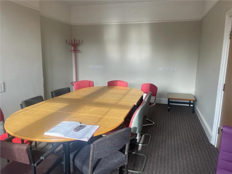 TOWN CENTRE OFFICES*, Grove House, 8 St Julian's Friars, Shrewsbury