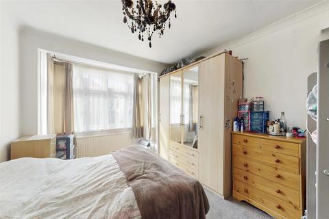 44 Abbotts Drive, Wembley, HA0 3SD