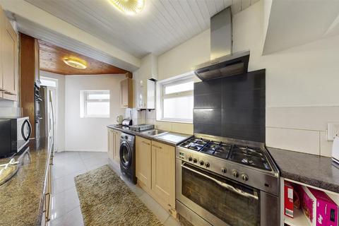 44 Abbotts Drive, Wembley, HA0 3SD