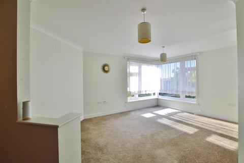 2 bedroom retirement property for sale, Northampton Avenue, Slough