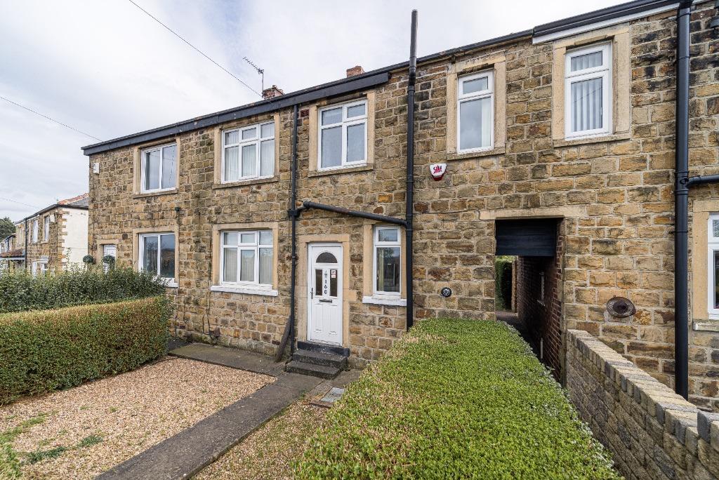 Manor Lane, Sheffield, S2 2 bed terraced house £125,000
