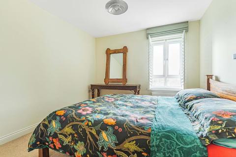 248 Sinclair Drive, Basingstoke, RG21 6AE