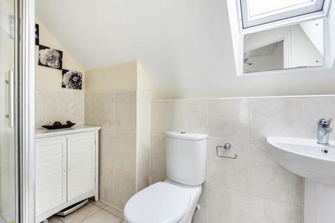 243 Sinclair Drive, Basingstoke, RG21 6AG