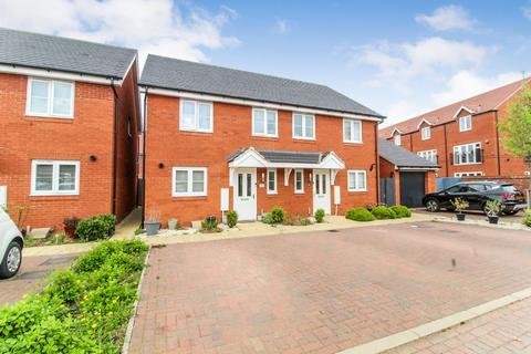 6 Argyll Heath, Bedford, MK40 4TF