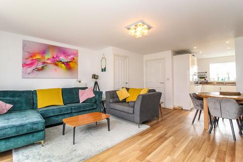 6 Argyll Heath, Bedford, MK40 4TF
