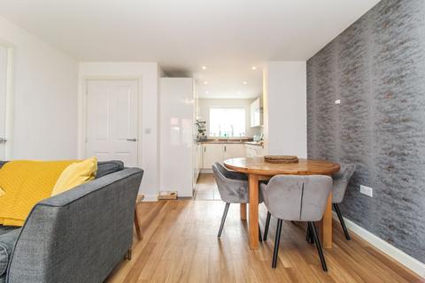 6 Argyll Heath, Bedford, MK40 4TF