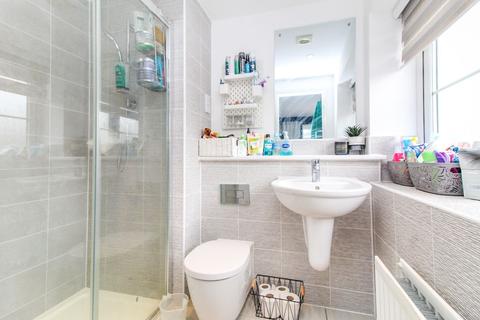 6 Argyll Heath, Bedford, MK40 4TF