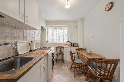 75 Lampeter Square, London, W6 8PT