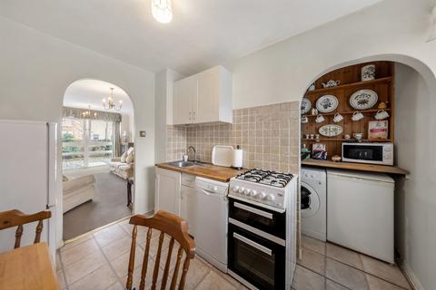 75 Lampeter Square, London, W6 8PT