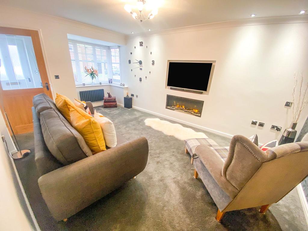 Heather Lea, Blyth, Northumberland, NE24 4DE 3 bed detached house £