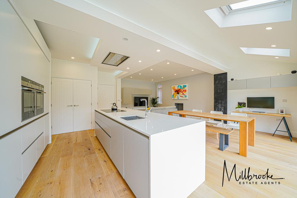 Crossfield Drive, Worsley, Manchester, M28 3 bed detached house £745,000