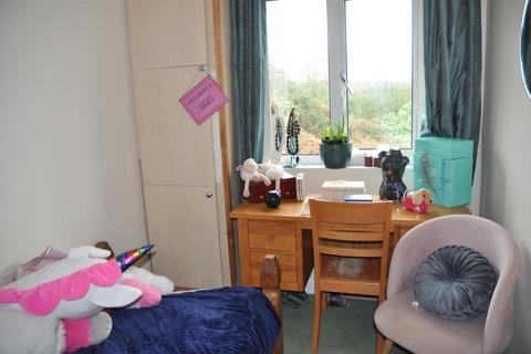 3 bedroom terraced house for sale, Tyddyn Mostyn Estate, Menai Bridge