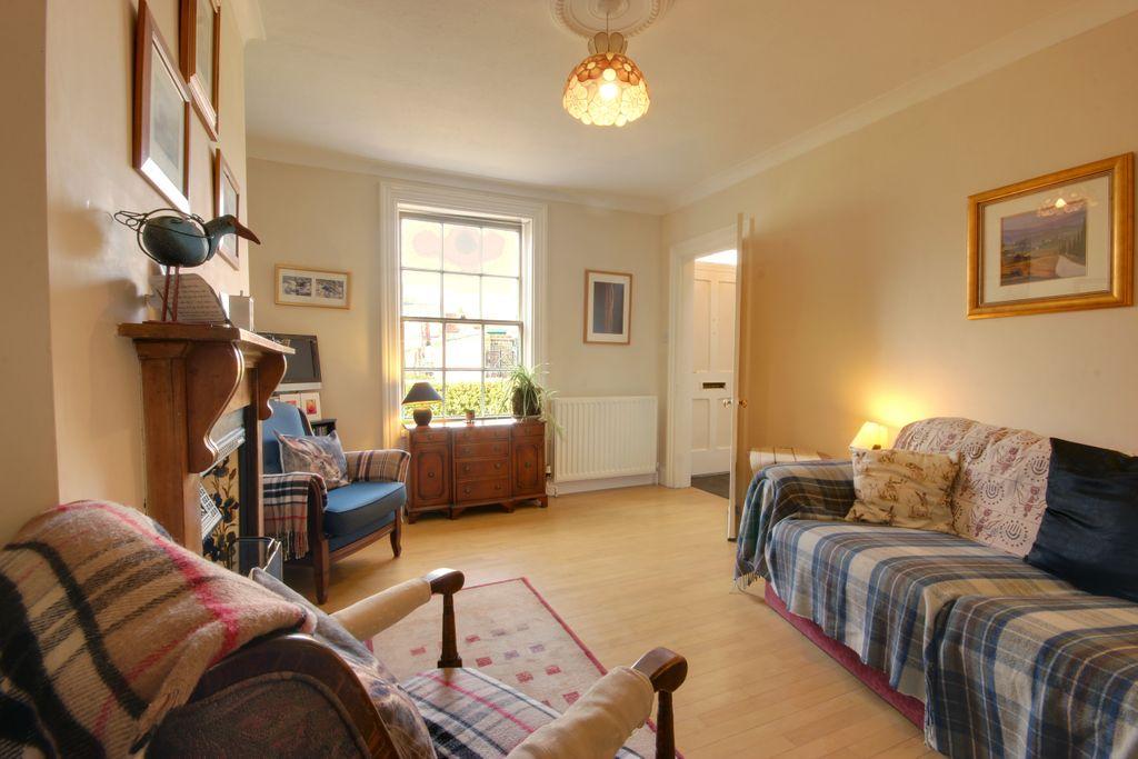 Willow Grove, Beverley HU17 8DS 2 bed terraced house £425,000