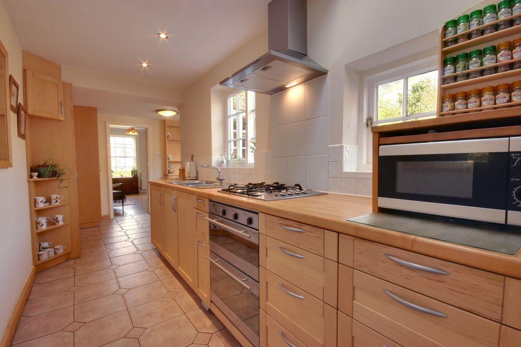 Willow Grove, Beverley HU17 8DS 2 bed terraced house £425,000