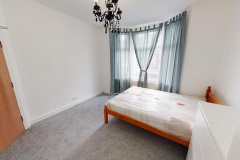 5 bedroom house share to rent, Leith Road (R1)