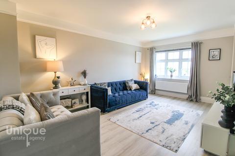 16 Bulkhead Drive, Fleetwood, FY7 6GX