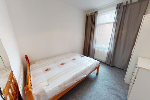 5 bedroom house share to rent - Leith Road (R2)