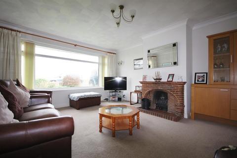 39 Gorham Way, Telscombe Cliffs, Peacehaven, BN10 7BA