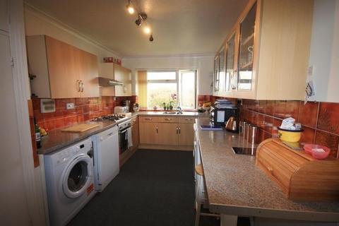 39 Gorham Way, Telscombe Cliffs, Peacehaven, BN10 7BA