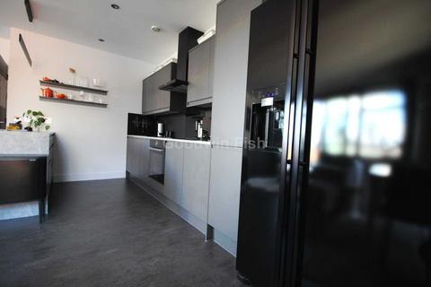 2 bedroom apartment to rent, Watson Street, Manchester