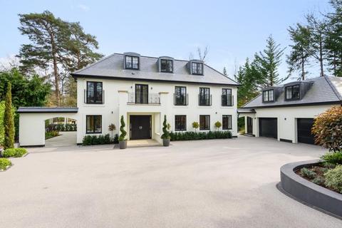 6 bedroom detached house to rent, Abbots Drive, Virginia Water, GU25 4SE